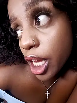 Snapshot of Queen-Chocolate chatting on 03/14/26, 02:22 Queen-Chocolate online show from 03/14/26, 02:22