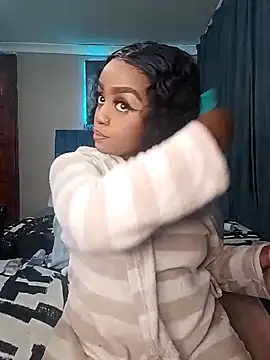 Snapshot of Queen-Chocolate chatting on 03/19/26, 11:31 Queen-Chocolate online show from 03/19/26, 11:31