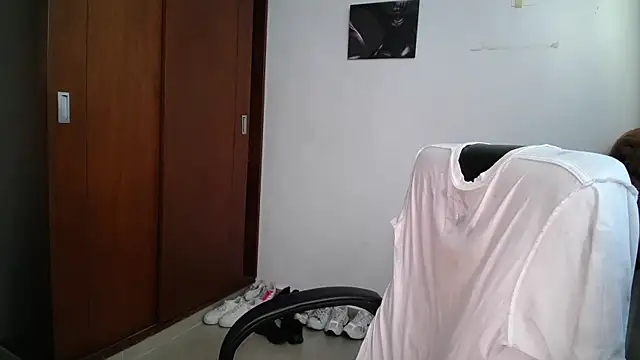 venelope1 online show from 11/20/25, 07:57