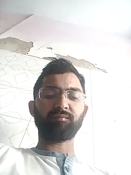 sagarghai07 online show from 04/04/26, 10:46