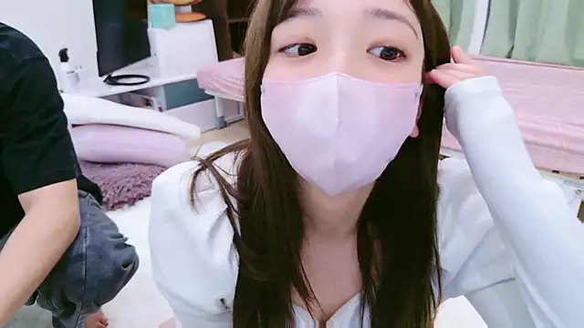 Snapshot of HaruruHappy chatting on 04/12/26, 01:05 HaruruHappy online show from 04/12/26, 01:05