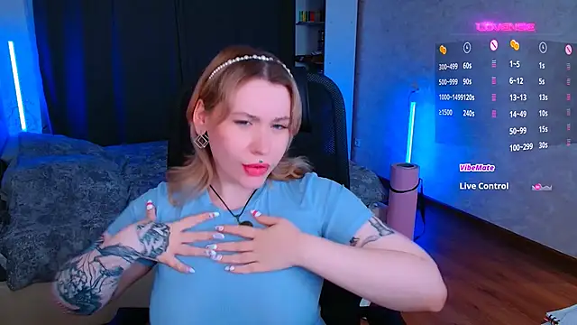 Snapshot of Blueberry-baby chatting on 12/02/24, 02:53 Blueberry-baby online show from 12/02/24, 02:53