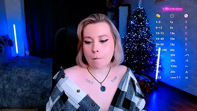 Snapshot of Blueberry-baby chatting on 01/20/25, 02:01 Blueberry-baby online show from 01/20/25, 02:01