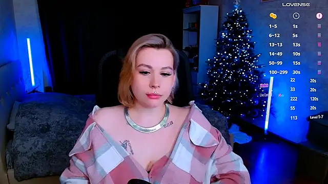 Snapshot of Blueberry-baby chatting on 01/28/25, 08:58 Blueberry-baby online show from 01/28/25, 08:58