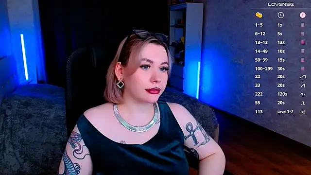 Snapshot of Blueberry-baby chatting on 02/02/25, 02:06 Blueberry-baby online show from 02/02/25, 02:06