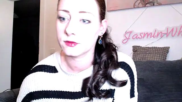 Snapshot of Jasmin-White chatting on 03/23/26, 07:18 Jasmin-White online show from 03/23/26, 07:18