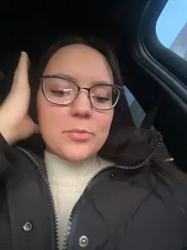 Snapshot of NarcissaHot chatting on 12/20/24, 02:08 NarcissaHot online show from 12/20/24, 02:08