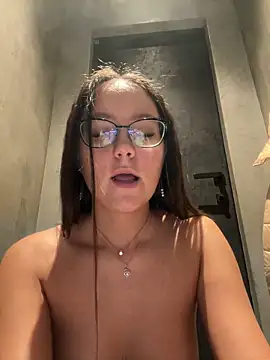 Snapshot of NarcissaHot chatting on 03/21/25, 02:07 NarcissaHot online show from 03/21/25, 02:07