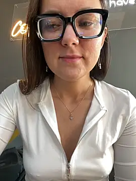 Snapshot of NarcissaHot chatting on 09/28/25, 02:06 NarcissaHot online show from 09/28/25, 02:06