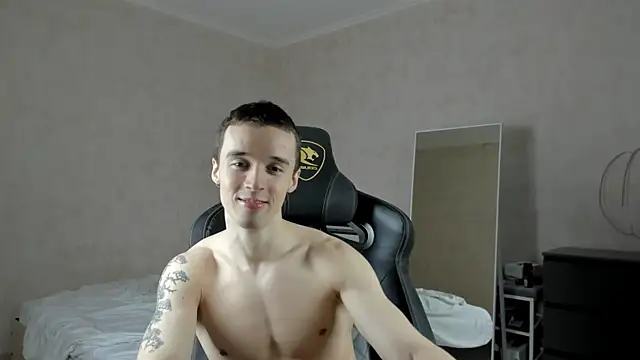 Snapshot of MasonWarholl chatting on 01/26/25, 02:35 MasonWarholl online show from 01/26/25, 02:35