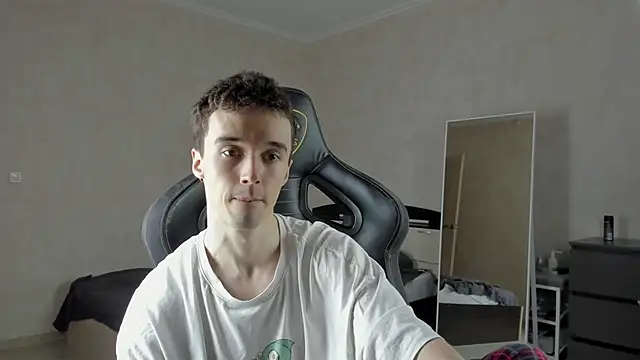 Snapshot of MasonWarholl chatting on 03/21/25, 04:17 MasonWarholl online show from 03/21/25, 04:17