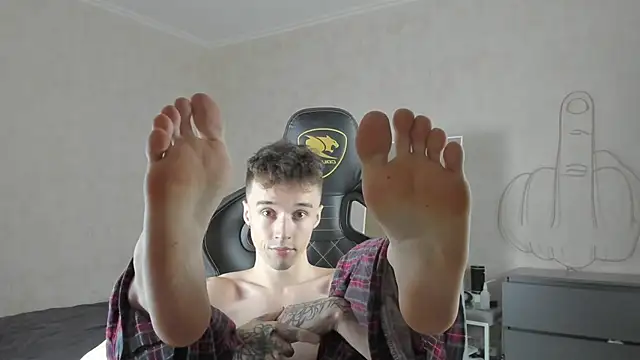 Snapshot of MasonWarholl chatting on 09/11/25, 08:31 MasonWarholl online show from 09/11/25, 08:31