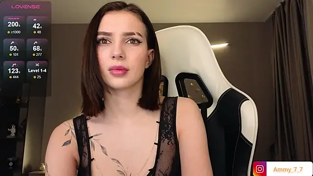 Snapshot of ammy_cummy chatting on 10/14/25, 09:43 ammy cummy online show from 10/14/25, 09:43