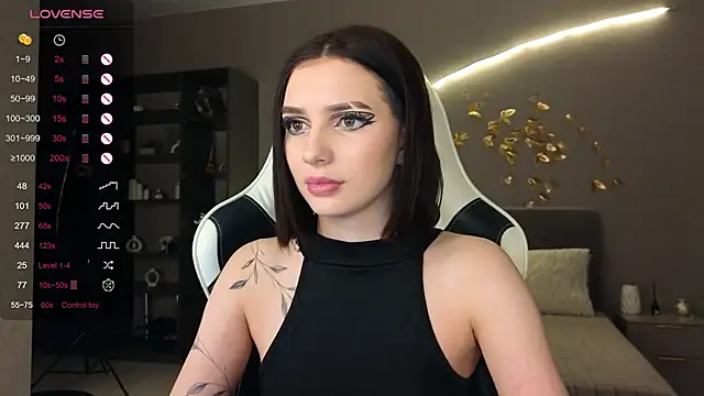 Snapshot of ammy_cummy chatting on 11/10/25, 09:19 ammy cummy online show from 11/10/25, 09:19