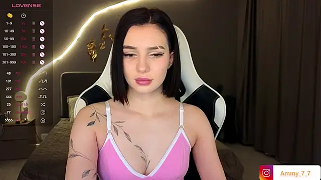 Snapshot of ammy_cummy chatting on 12/14/25, 02:50 ammy cummy online show from 12/14/25, 02:50