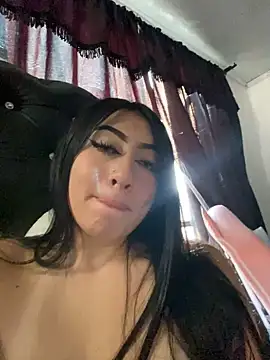 KittyRous online show from 12/13/24, 04:22