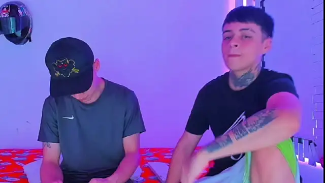 Snapshot of HOT_boy2025 chatting on 12/04/24, 11:24 HOT boy2025 online show from 12/04/24, 11:24