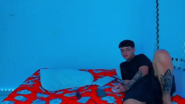 Snapshot of HOT_boy2025 chatting on 01/06/25, 11:31 HOT boy2025 online show from 01/06/25, 11:31