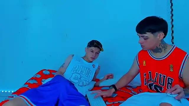 Snapshot of HOT_boy2025 chatting on 01/08/25, 04:22 HOT boy2025 online show from 01/08/25, 04:22