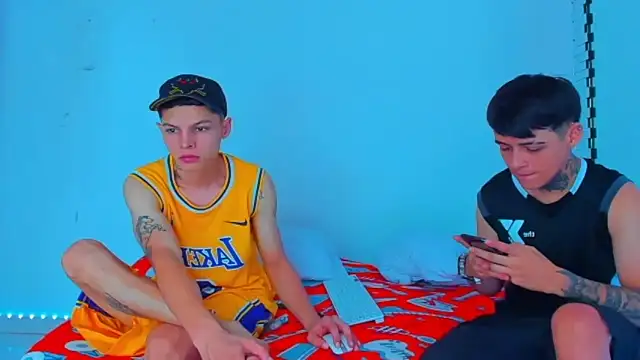 Snapshot of HOT_boy2025 chatting on 01/10/25, 06:06 HOT boy2025 online show from 01/10/25, 06:06