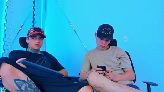 Snapshot of HOT_boy2025 chatting on 09/26/25, 02:32 HOT boy2025 online show from 09/26/25, 02:32