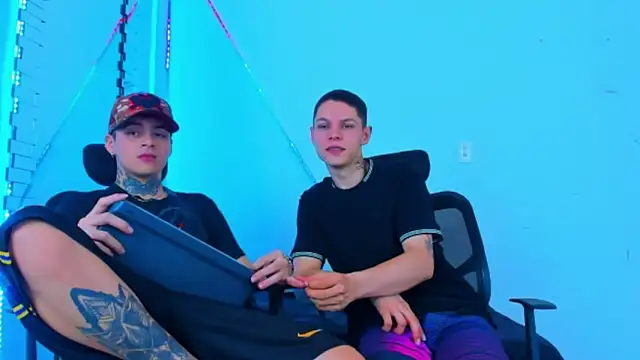 Snapshot of HOT_boy2025 chatting on 09/27/25, 11:37 HOT boy2025 online show from 09/27/25, 11:37