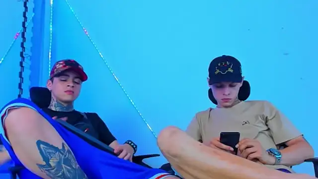 Snapshot of HOT_boy2025 chatting on 10/04/25, 11:03 HOT boy2025 online show from 10/04/25, 11:03