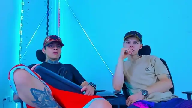 Snapshot of HOT_boy2025 chatting on 10/24/25, 04:09 HOT boy2025 online show from 10/24/25, 04:09