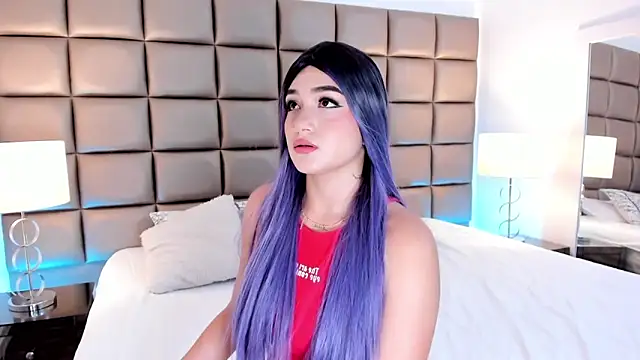 AnnyHizzle online show from 03/10/25, 10:45