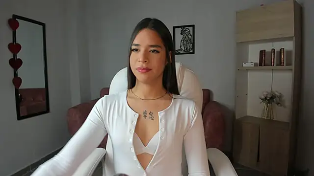 Alice23jones online show from 03/13/25, 12:35