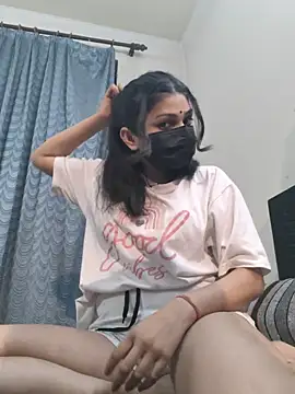 Snapshot of Sonam-378 chatting on 02/04/25, 05:55 Sonam-378 online show from 02/04/25, 05:55