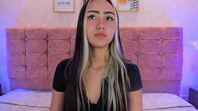 Snapshot of liaa_18 chatting on 02/05/25, 06:35 liaa 18 online show from 02/05/25, 06:35