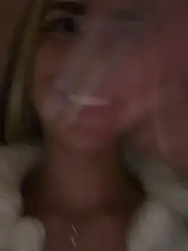 Snapshot of liaa_18 chatting on 02/19/25, 04:55 liaa 18 online show from 02/19/25, 04:55