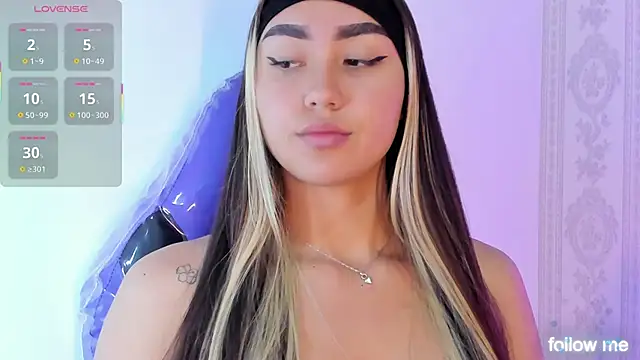 Snapshot of liaa_18 chatting on 12/20/25, 05:03 liaa 18 online show from 12/20/25, 05:03