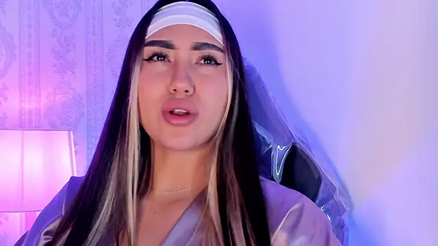 Snapshot of liaa_18 chatting on 02/19/26, 07:15 liaa 18 online show from 02/19/26, 07:15