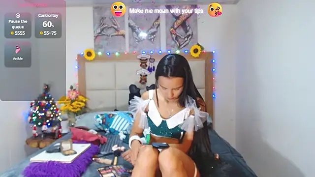 valentina hearts online show from 12/24/24, 12:00
