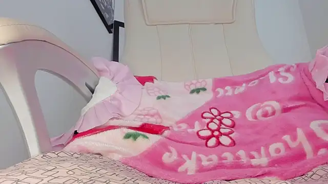 Snapshot of little-eli chatting on 03/05/25, 10:10 little-eli online show from 03/05/25, 10:10