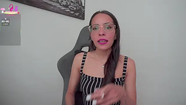 Snapshot of little-eli chatting on 10/11/25, 07:12 little-eli online show from 10/11/25, 07:12