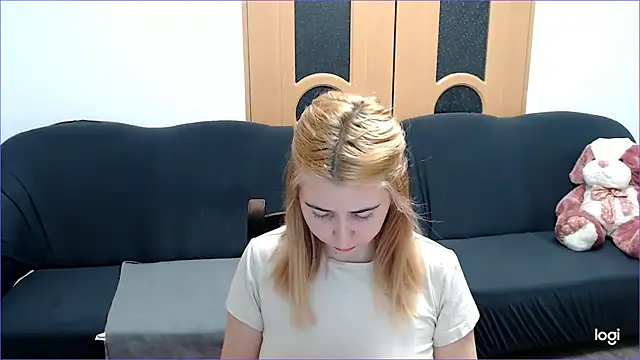 VioletaFlower7 online show from 02/08/25, 08:52