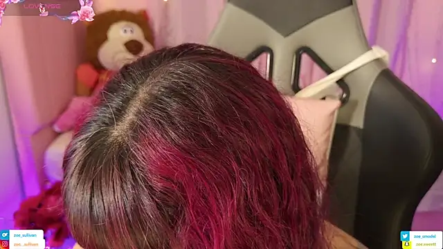 Snapshot of zoesullivan chatting on 03/12/26, 10:21 zoesullivan online show from 03/12/26, 10:21