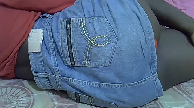 naughtycate  online show from 02/24/25, 08:38