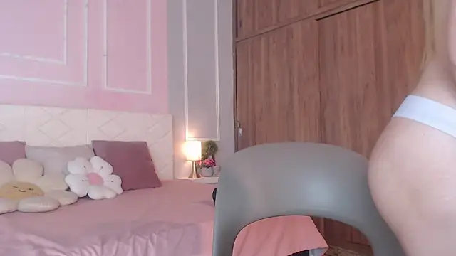 OraLarson online show from 09/19/25, 11:55