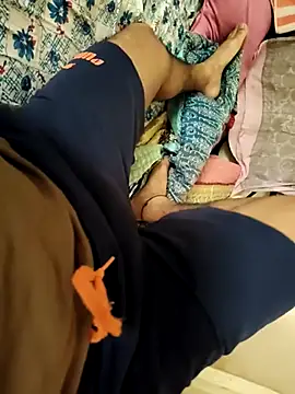 Snapshot of indianbull3684 chatting on 02/14/25, 07:49 indianbull3684 online show from 02/14/25, 07:49