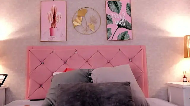 Ginger Violetta  online show from 01/18/25, 07:37