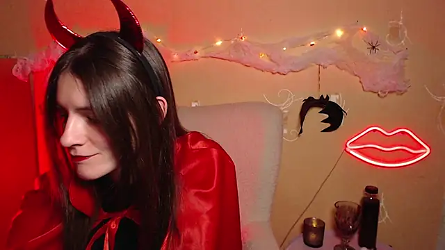 Snapshot of Wonder_woman24 chatting on 10/25/25, 07:19 Wonder woman24 online show from 10/25/25, 07:19