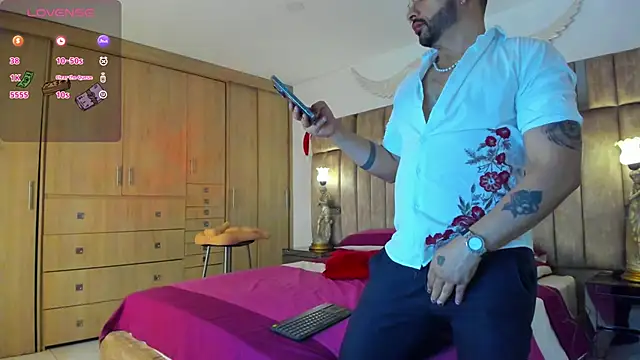 petterwilly1 online show from 12/21/24, 07:16