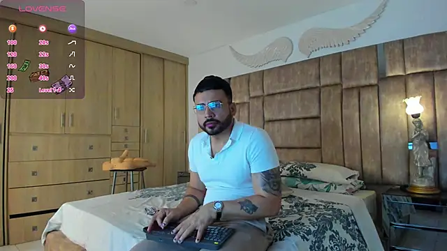 petterwilly1 online show from 02/10/25, 06:35