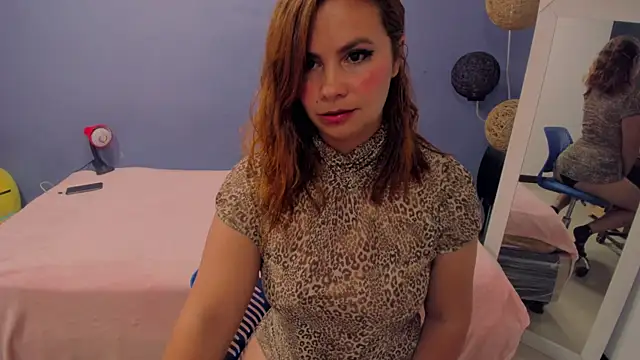 Snapshot of gigi_stephans chatting on 02/10/25, 02:08 gigi stephans online show from 02/10/25, 02:08