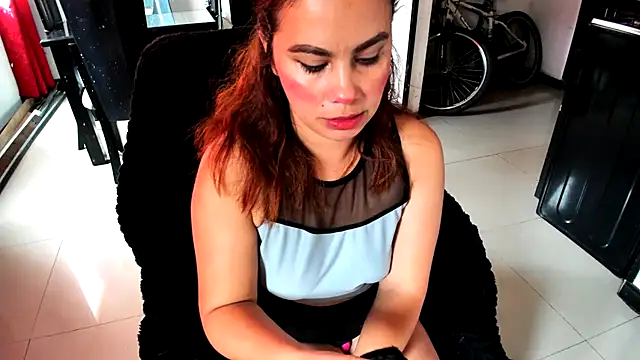 Snapshot of gigi_stephans chatting on 02/20/25, 06:35 gigi stephans online show from 02/20/25, 06:35