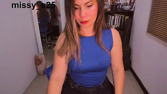 Snapshot of gigi_stephans chatting on 03/11/26, 01:55 gigi stephans online show from 03/11/26, 01:55